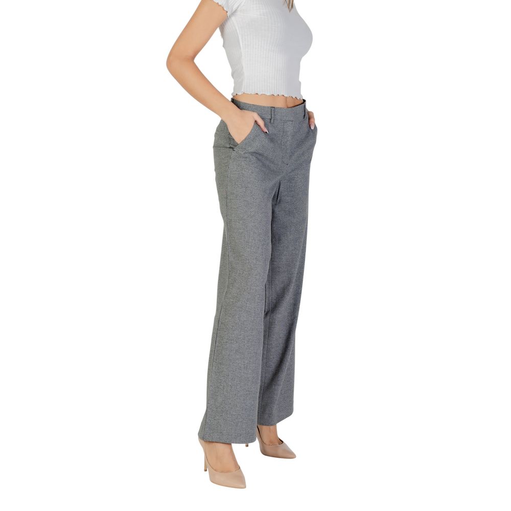 Only ONLDELL LIFE MW Wide Pant CC TLR - Gray Casual Trousers