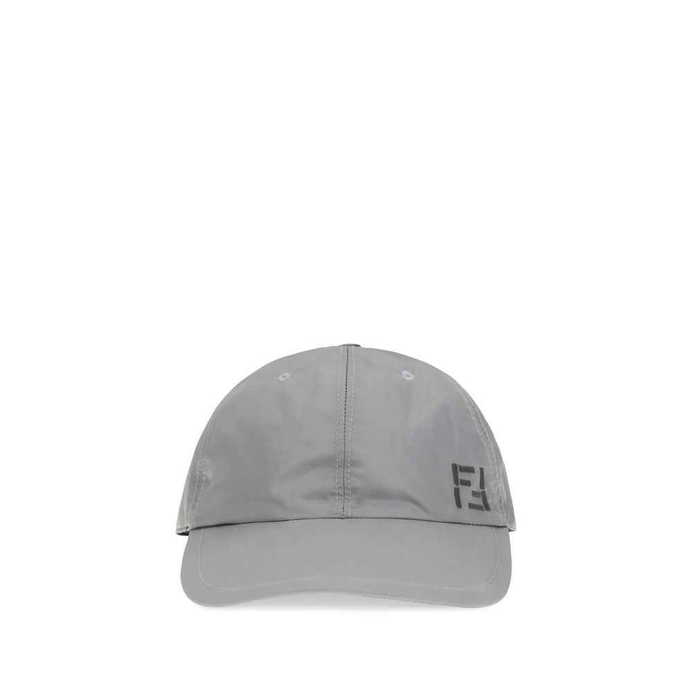Casquette Fendi en nylon gris