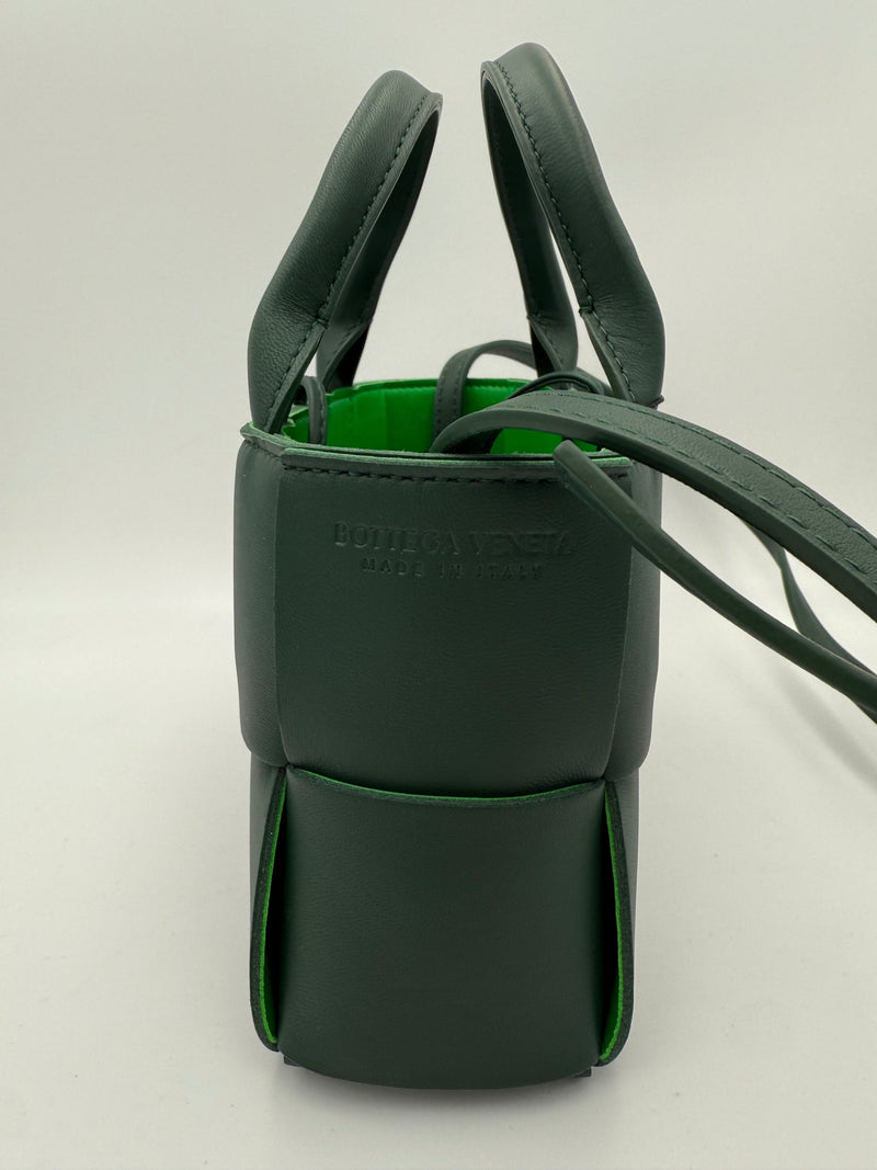 Bottega Veneta Candy Arco Shoulder Bag - Green Leather
