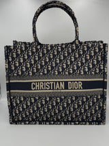 Dior DIOR TOTE BOOK Grande Tote - Élégance et Style