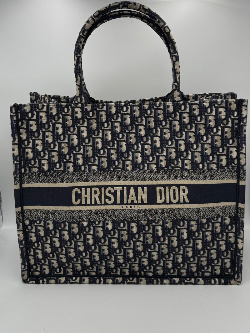 Dior DIOR TOTE BOOK Grande Tote - Élégance et Style