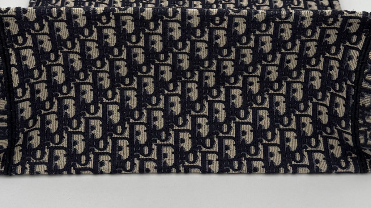 Dior DIOR TOTE BOOK Grande Tote - Élégance et Style