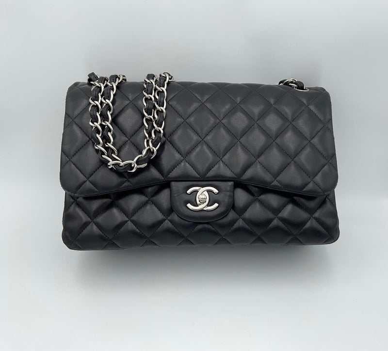 Chanel Timeless Classique Jumbo Handbag