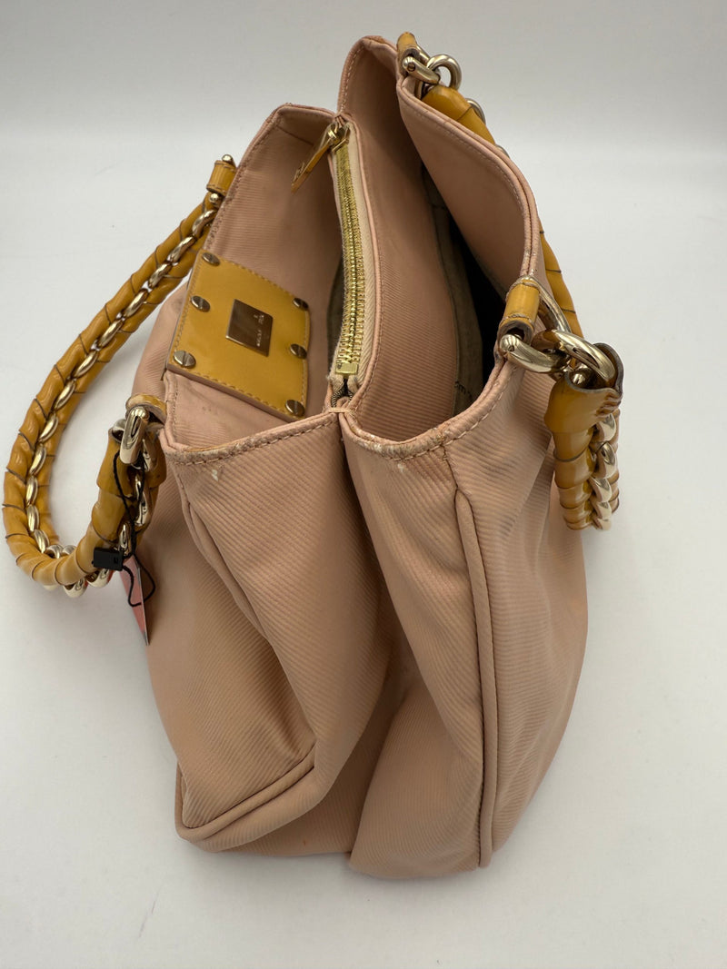 Fendi FENDI Mia Bag Handbag - Élégance et Praticité
