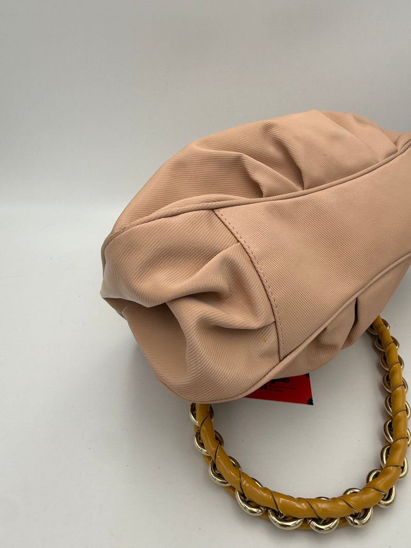 Fendi FENDI Mia Bag Handbag - Élégance et Praticité