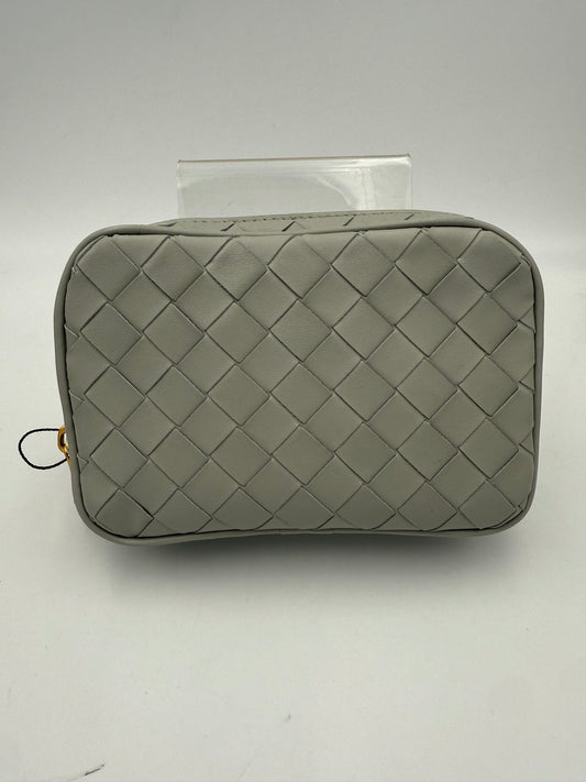 Bottega Veneta Intrecciato Clutch - Stylish and Versatile