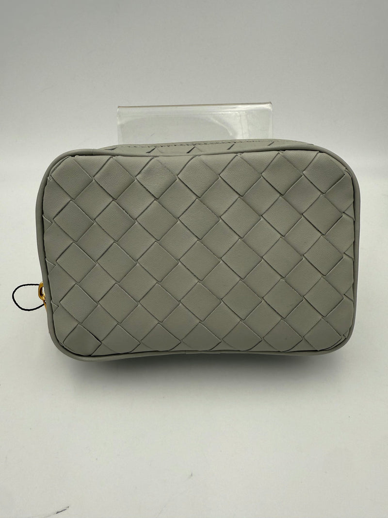 Bottega Veneta Intrecciato Clutch - Élégance et Polyvalence