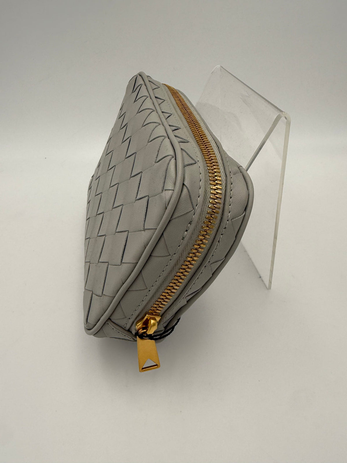 Bottega Veneta Intrecciato Clutch - Élégance et Polyvalence