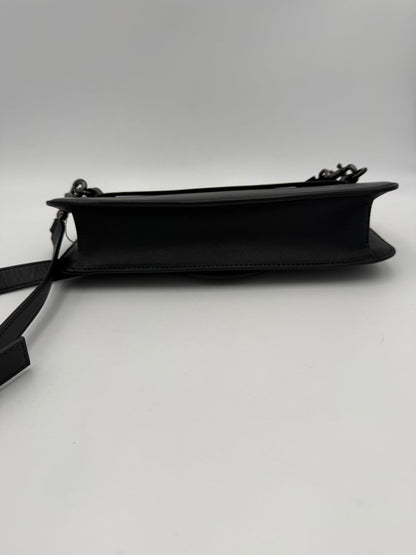 Valentino Garavani VALENTINO GARAVANI VLOGO Black Handbag