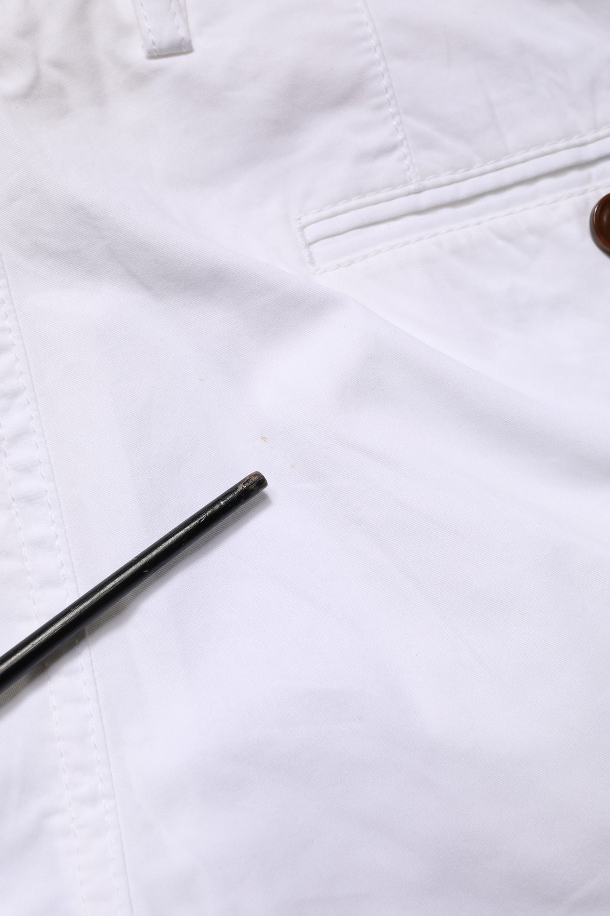 Hugo Boss Pantalon chino coupe slim taille mi-basse blanc