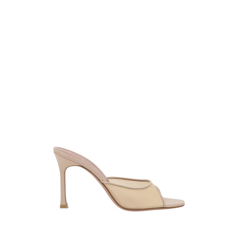 Pantoufles Amina Muaddi en nylon beige