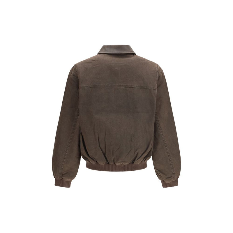 Vertegenwoordig de bruine katoenen bomber