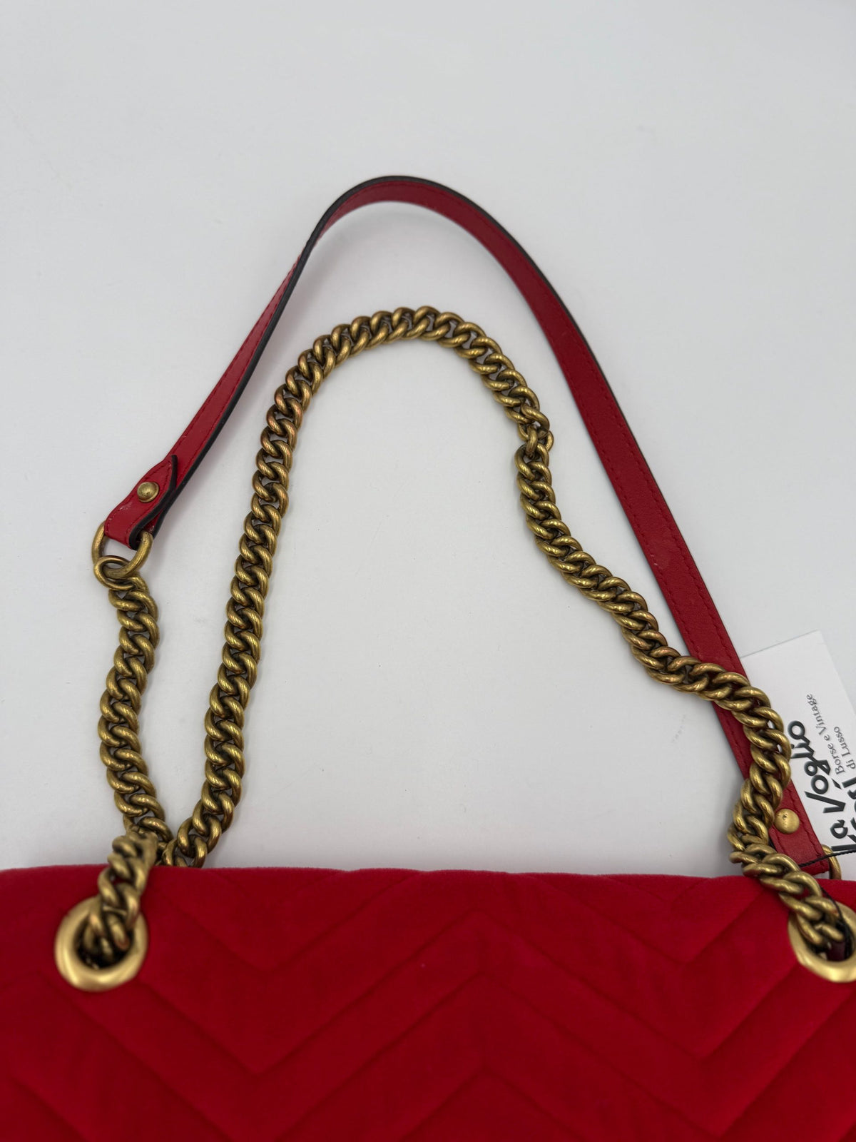 Gucci Marmont Red Velvet Handbag - Elegant Luxury