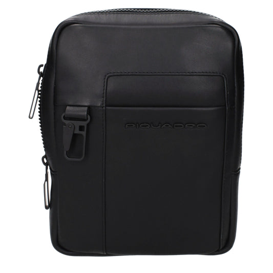 Piquadro zwarte leren crossbodytas