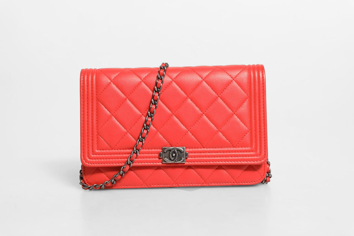 Chanel Boy Wallet on Chain en Cuir Agneau Rouge