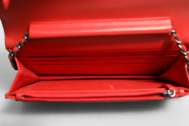 Chanel Boy Wallet on Chain en Cuir Agneau Rouge