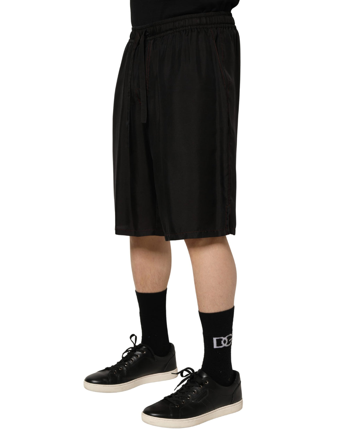 Short Bermuda Dolce & Gabbana en soie noire avec cordon de serrage pour homme