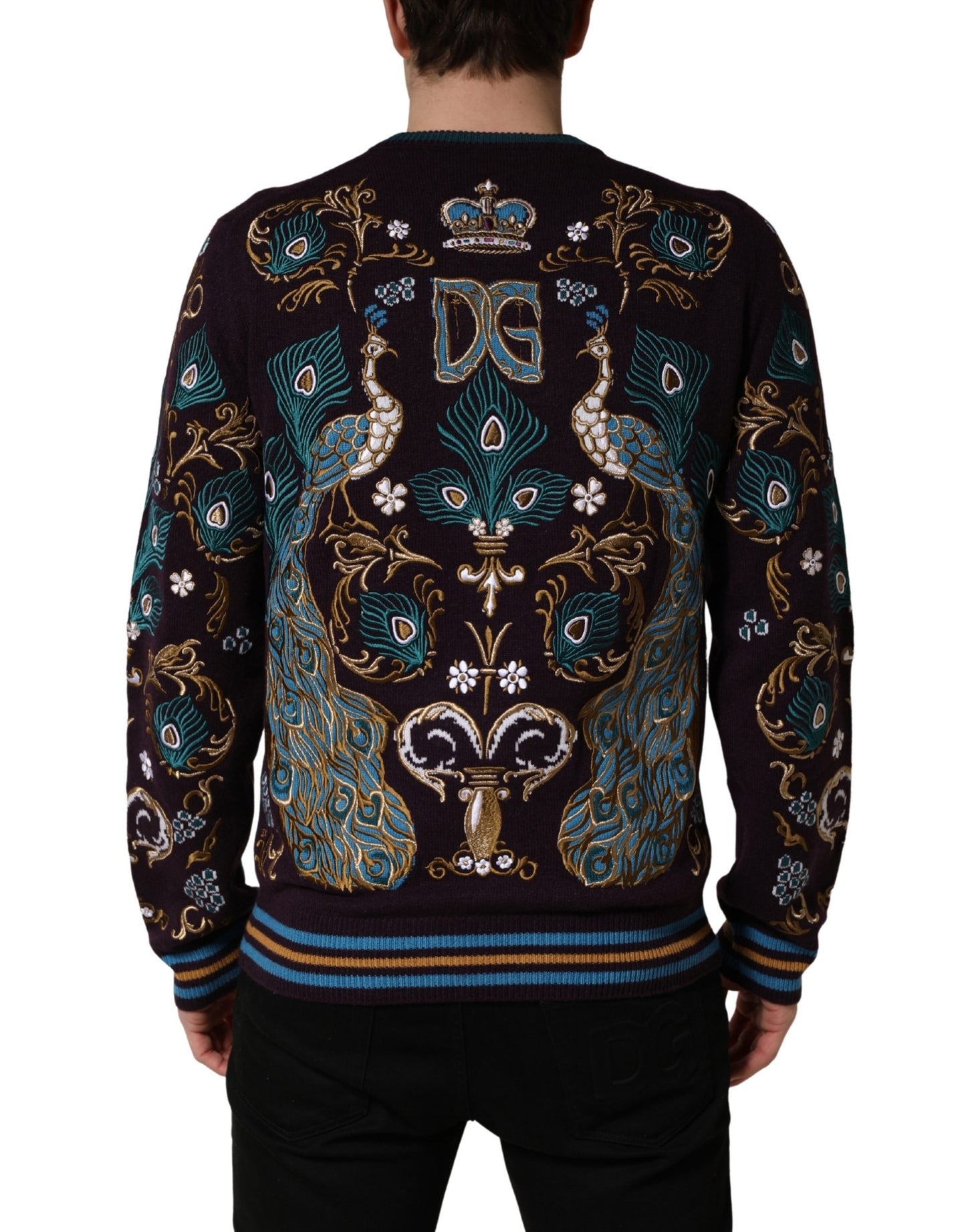 Pull Dolce & Gabbana en cachemire bordeaux brodé d'une couronne