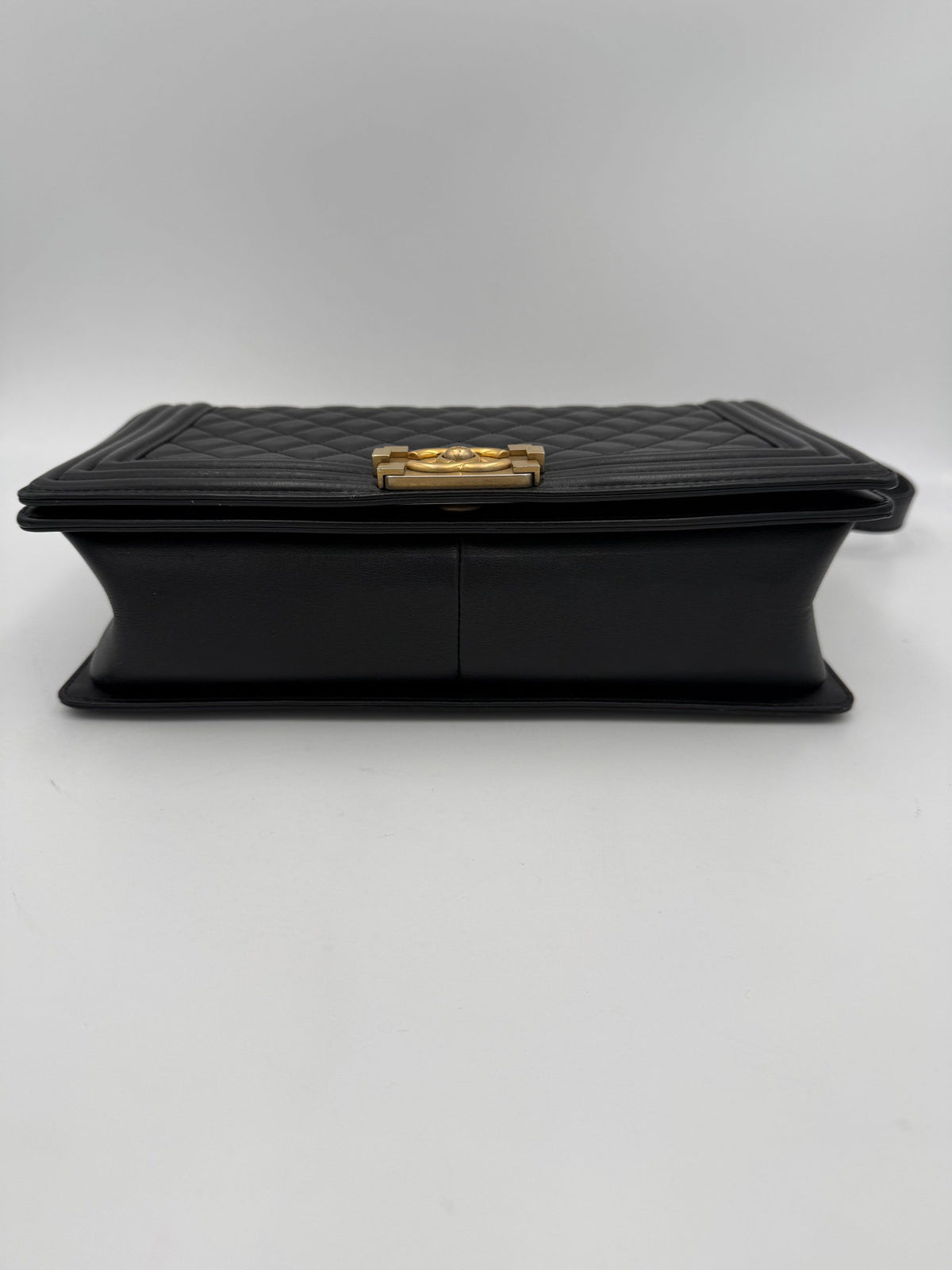 Chanel CHANEL BOY Grand Sac à Main