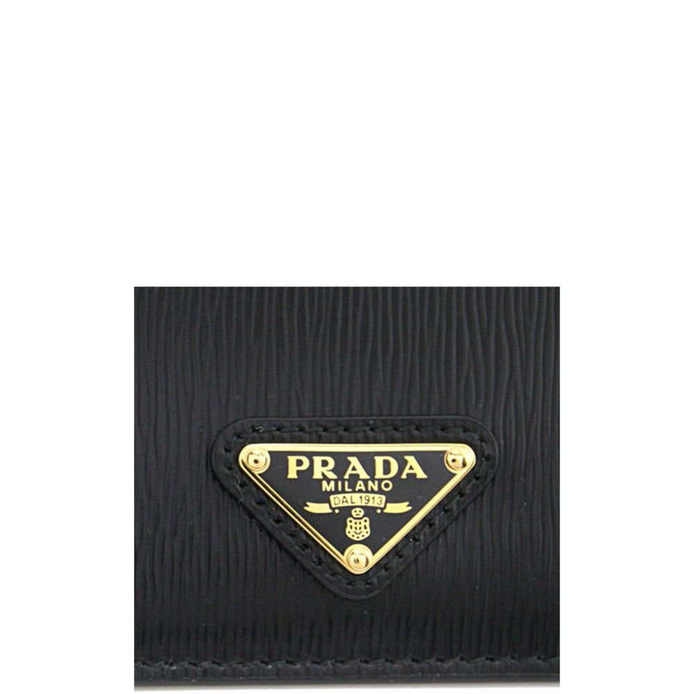 Prada Black Calfskin Cardholder - Luxe et Élégant Accessoire