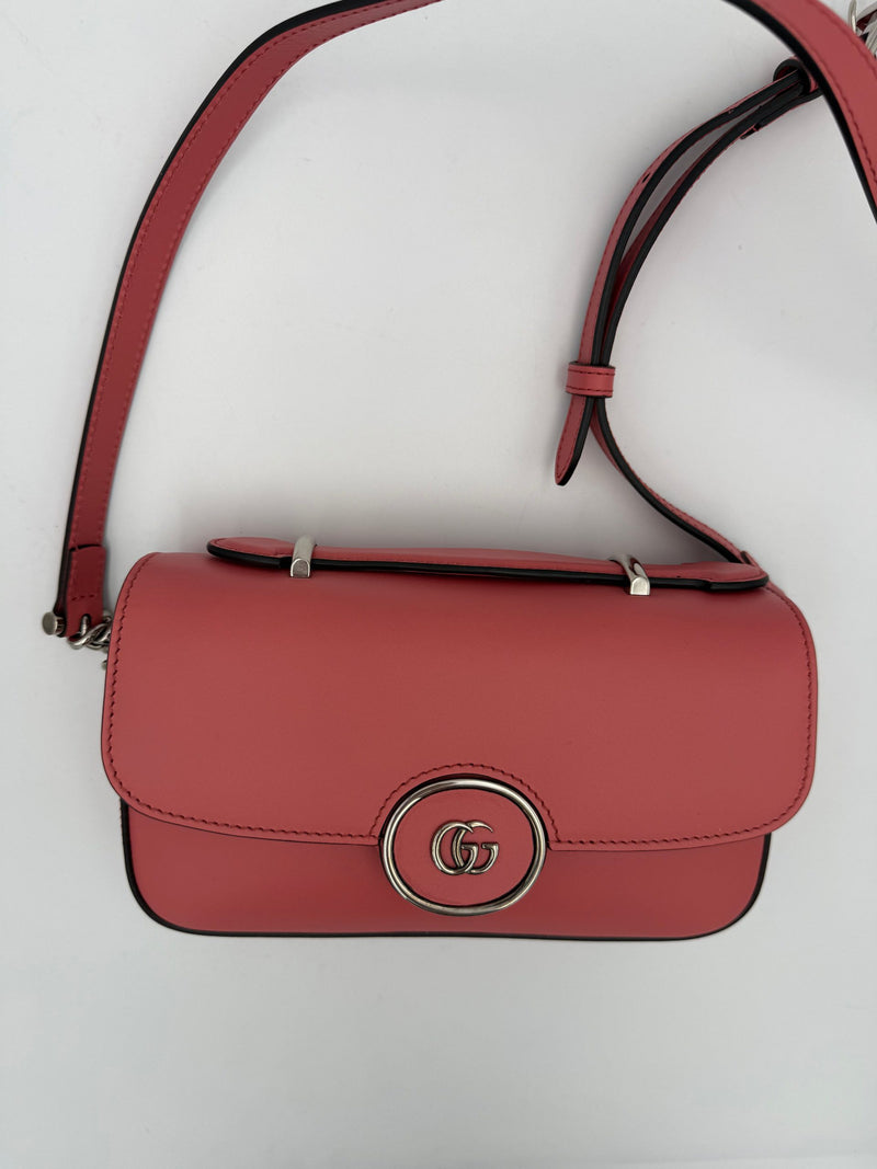 Gucci GG Marmont Leather Shoulder Bag - Timeless Elegance