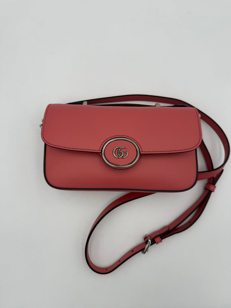 Gucci GG Marmont Leather Shoulder Bag - Timeless Elegance