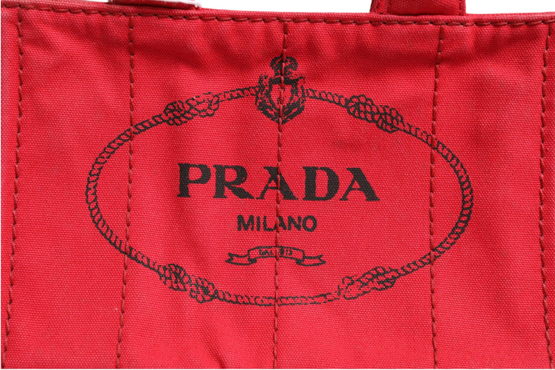 Prada Canapa Mini Canvas Tote - Élégance et Praticité