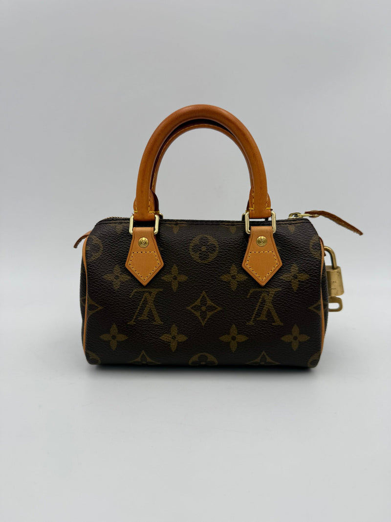 Louis Vuitton Nano Speedy Monogram Handbag - Élégance Intemporelle