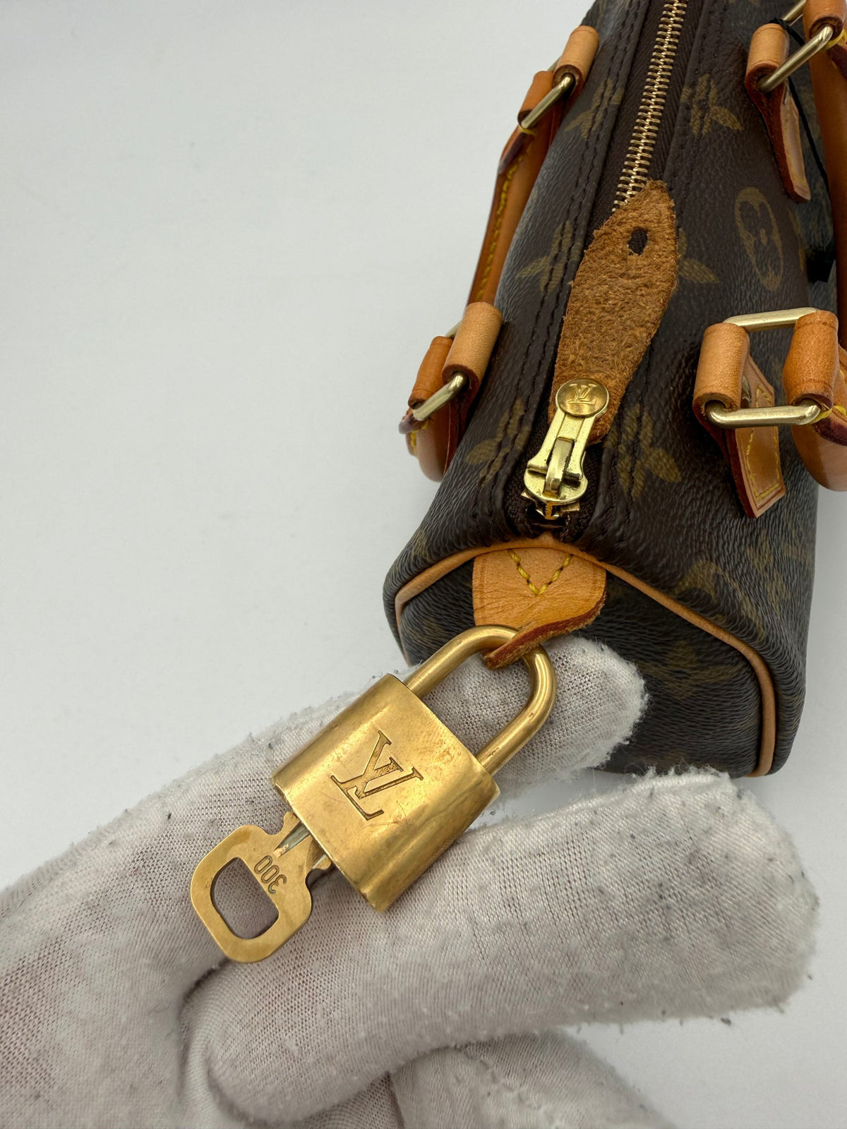 Louis Vuitton Nano Speedy Monogram Handbag - Élégance Intemporelle