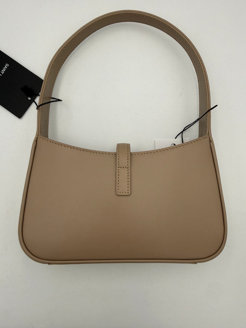 Saint Laurent LA 5 A 7 Mini Handbag - Élégance intemporelle