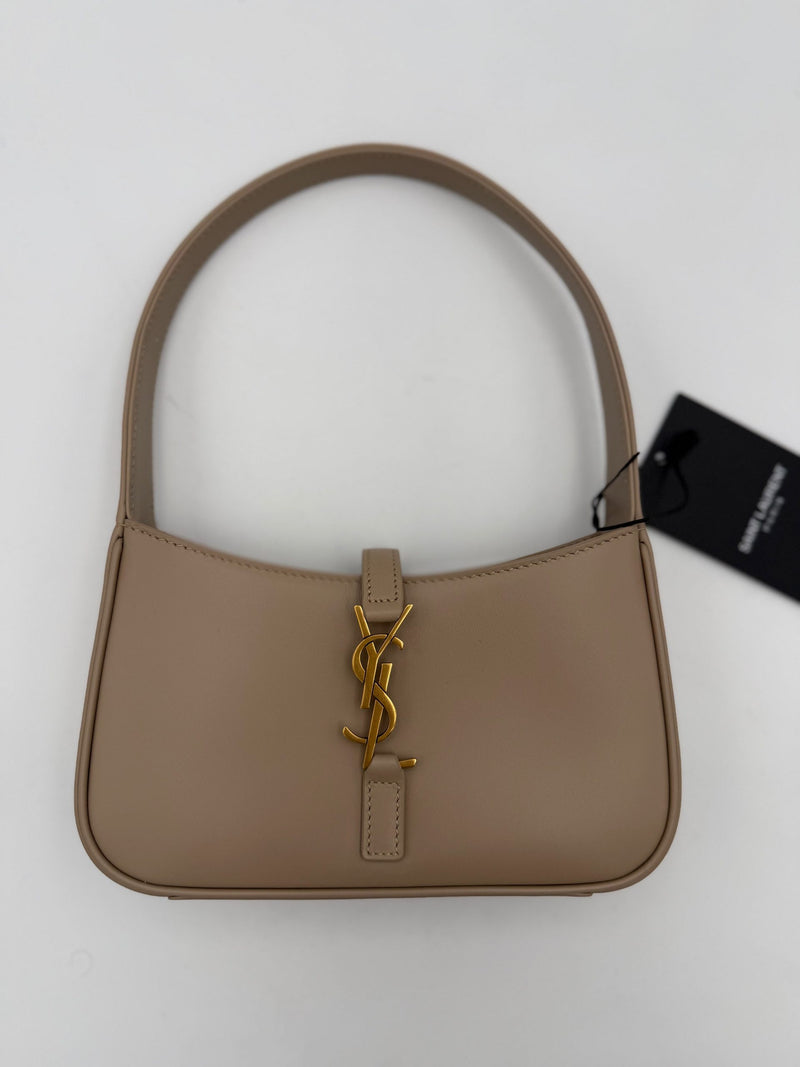 Saint Laurent LA 5 A 7 Mini Handbag - Élégance intemporelle