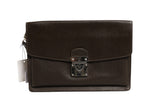 Louis Vuitton Belaia Clutch en Cuir Taiga