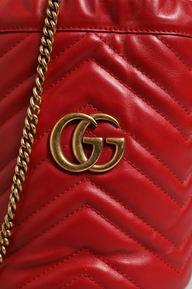 Gucci Red Chevron-Quilted Calfskin Leather GG Marmont Bucket Bag