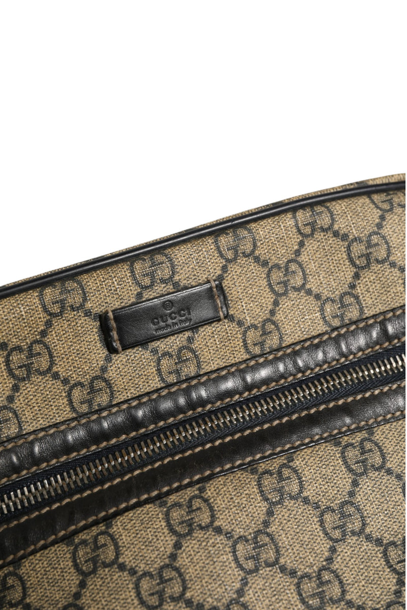 Gucci Supreme Messenger Bag - Stylish Blue Accessory for Women