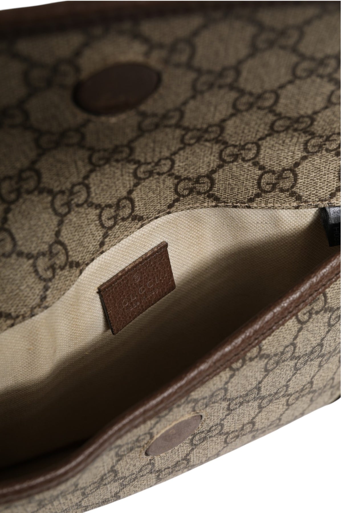 Gucci Supreme Canvas Belt Bag - Élégance et Praticité