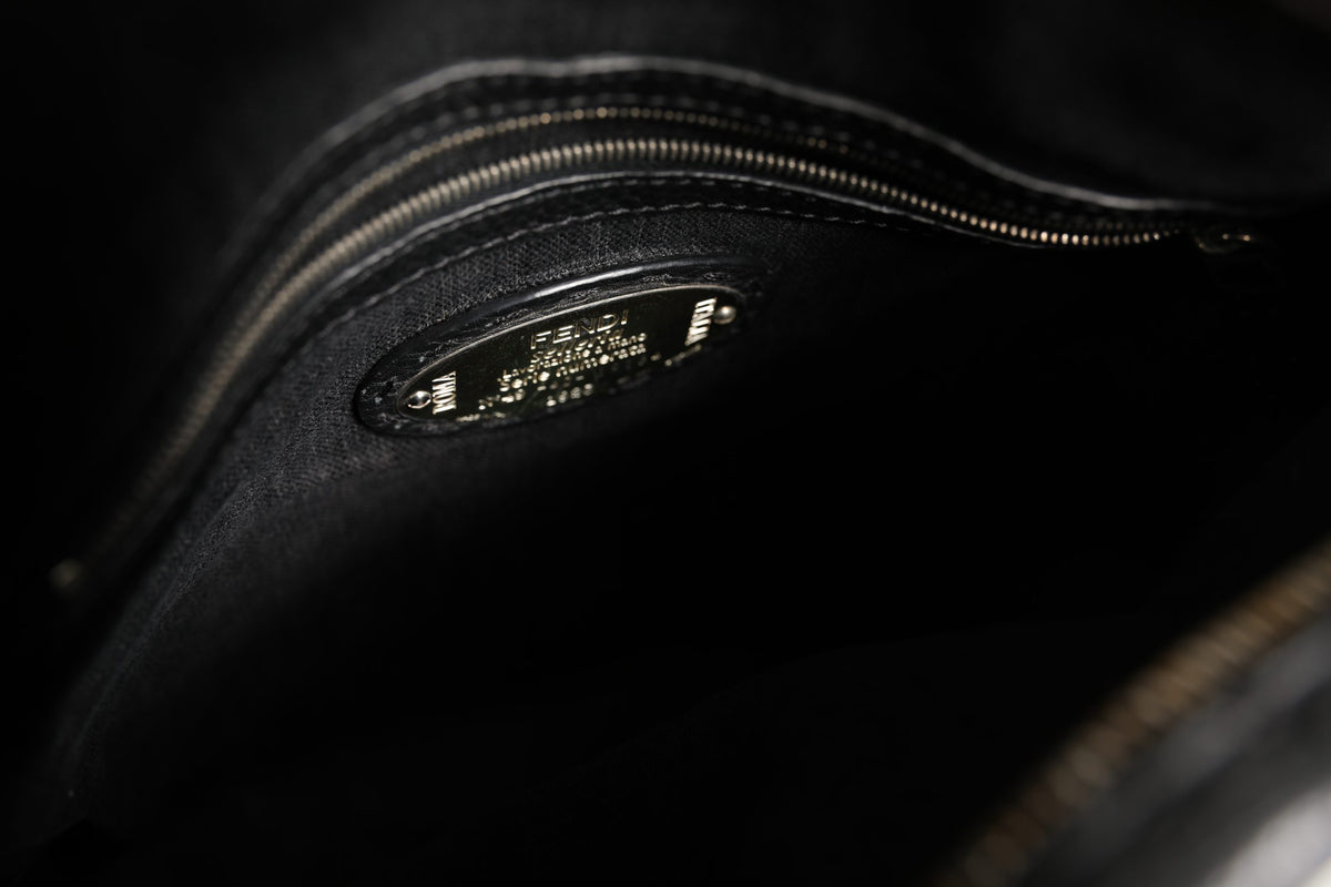 Fendi Selleria Leather Messenger Crossbody Bag - Black