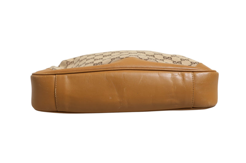 Gucci Diana Small Shoulder Bag in GG Canvas - Brown
