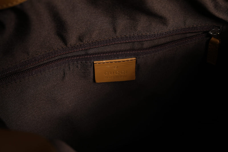 Gucci Diana Small Shoulder Bag in GG Canvas - Brown