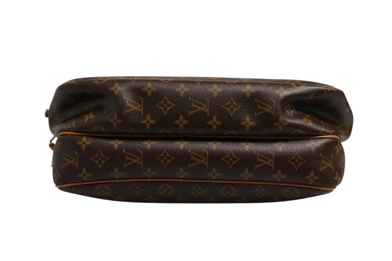 Louis Vuitton Monogram Reporter GM - Stylish Crossbody Bag