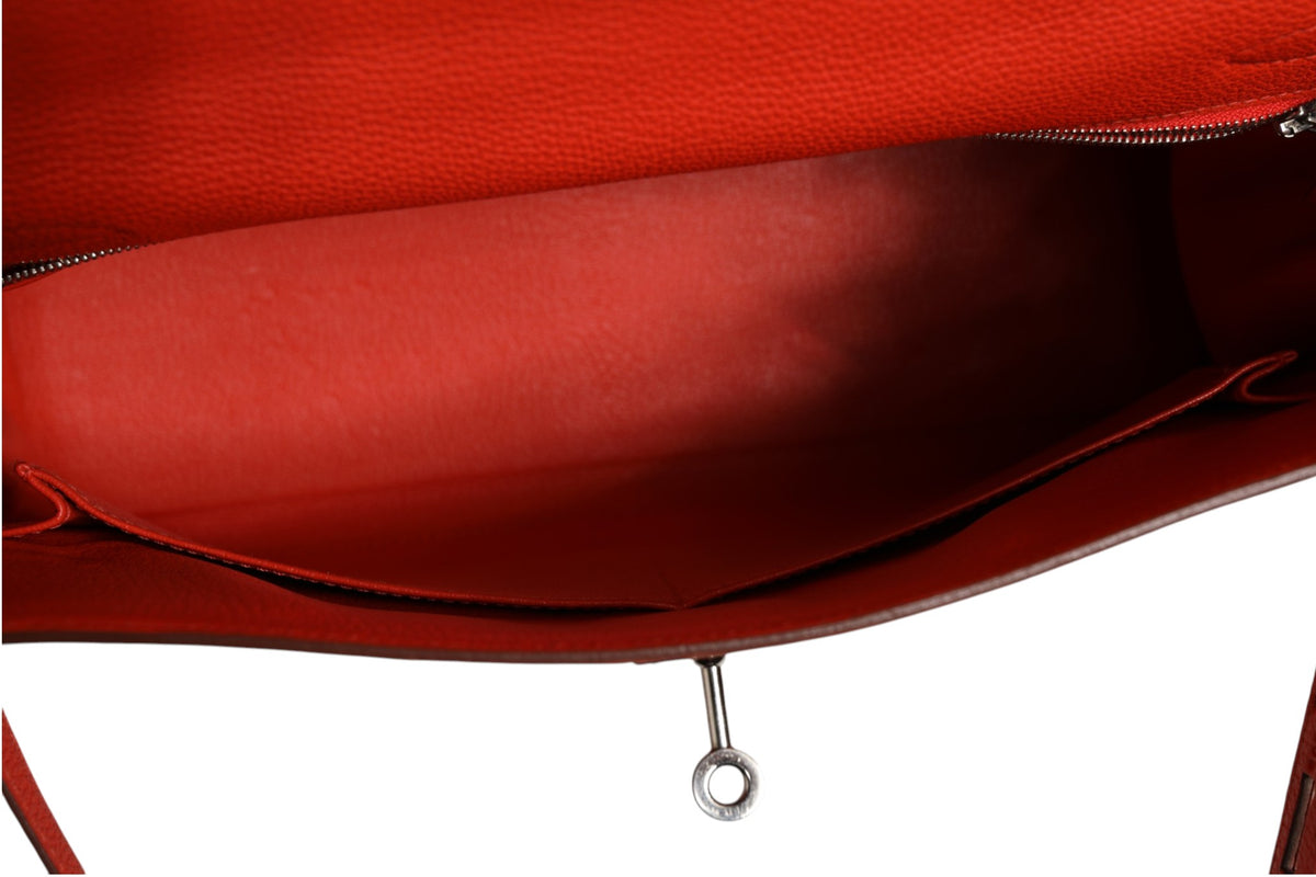 Hermès Kelly 32 Two-Way Handbag with Palladium Hardware - Orange