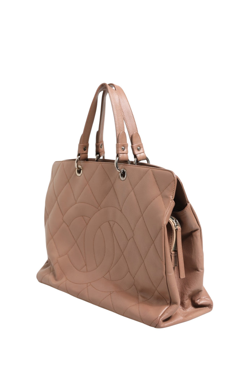 Chanel Grand Shopping Tote - Élégance et Praticité