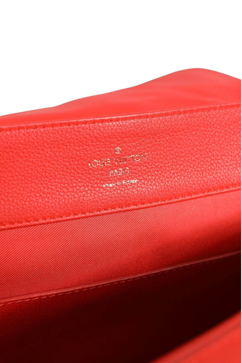 Louis Vuitton Lockme Tote Bag - Élégance et Style