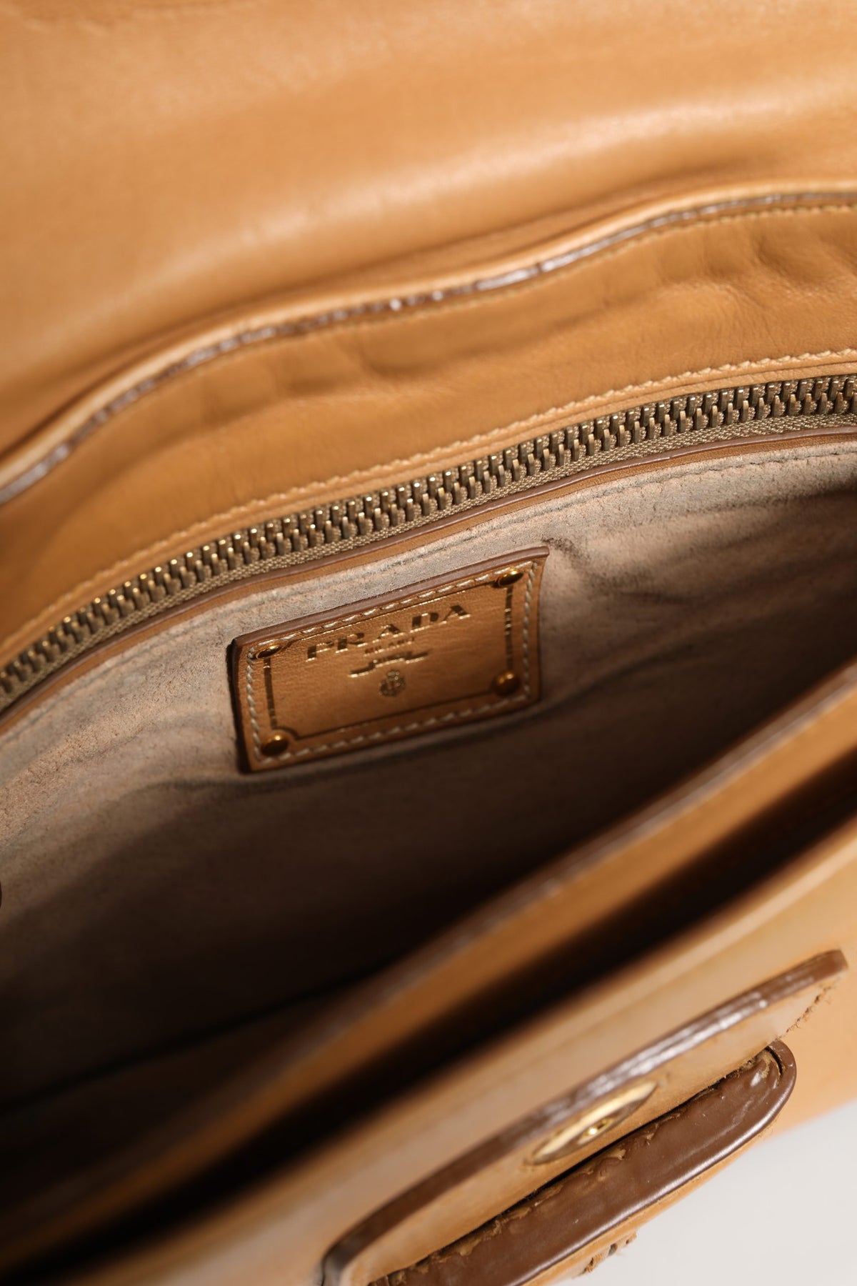Sac à bandoulière Prada Sidonie en cuir grainé beige