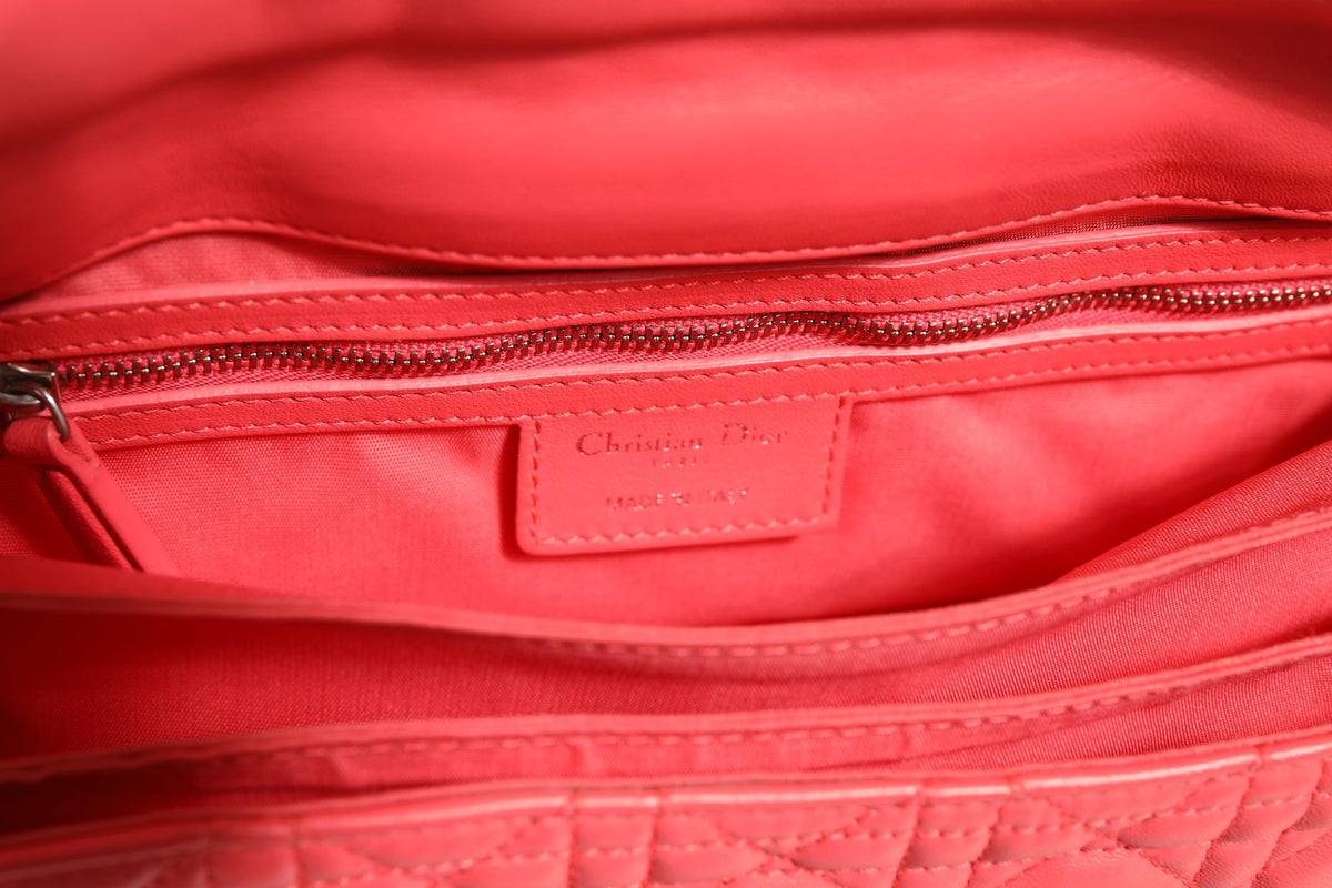 Christian Dior Miss Dior Bag en Cuir Cannage Corail