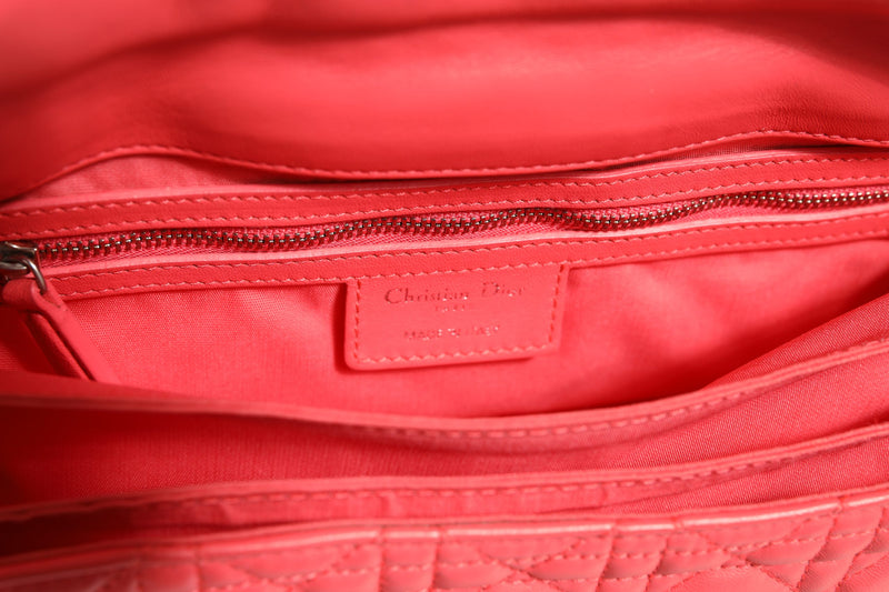 Christian Dior Miss Dior Bag en Cuir Cannage Corail