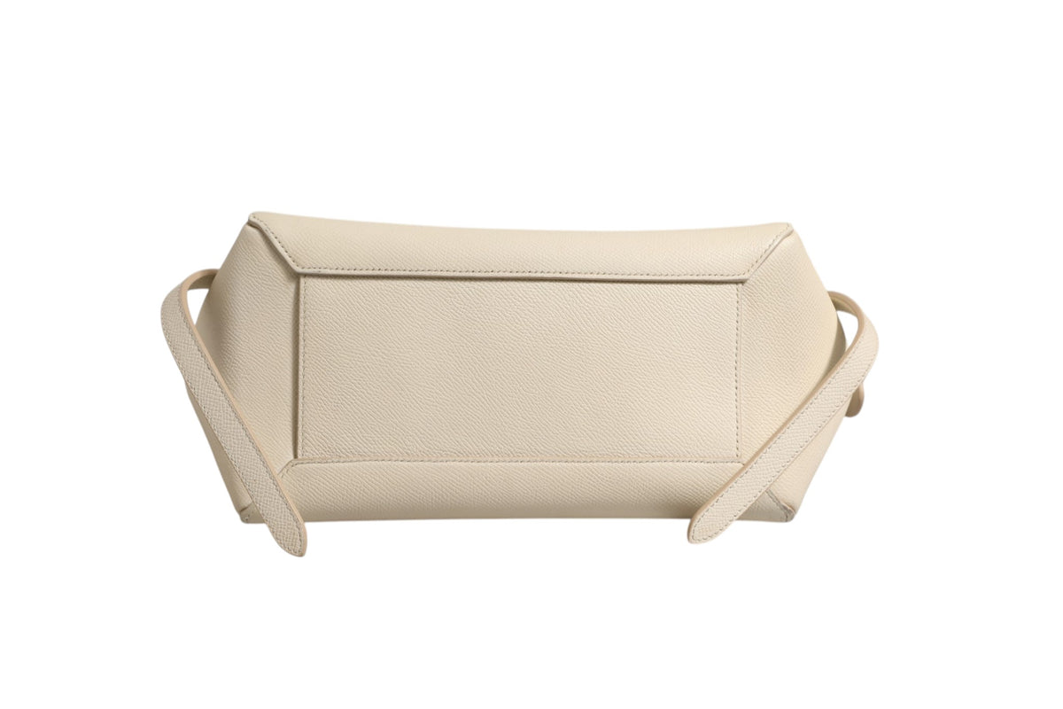 Sac Céline Nano Belt en veau grainé craie
