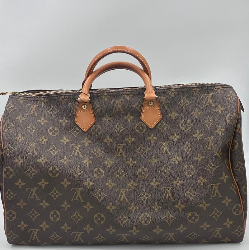Louis Vuitton Speedy 40 Monogram Handbag - Luxe Indémodable