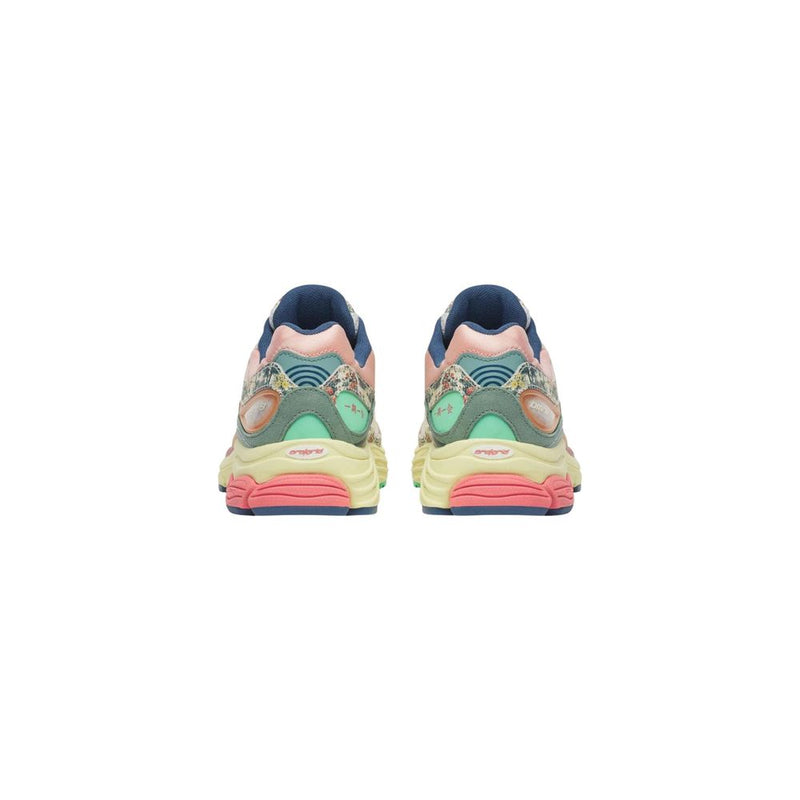 Saucony PROGRID OMNI 9 Beige Synthetic Athletic Sneakers for Women