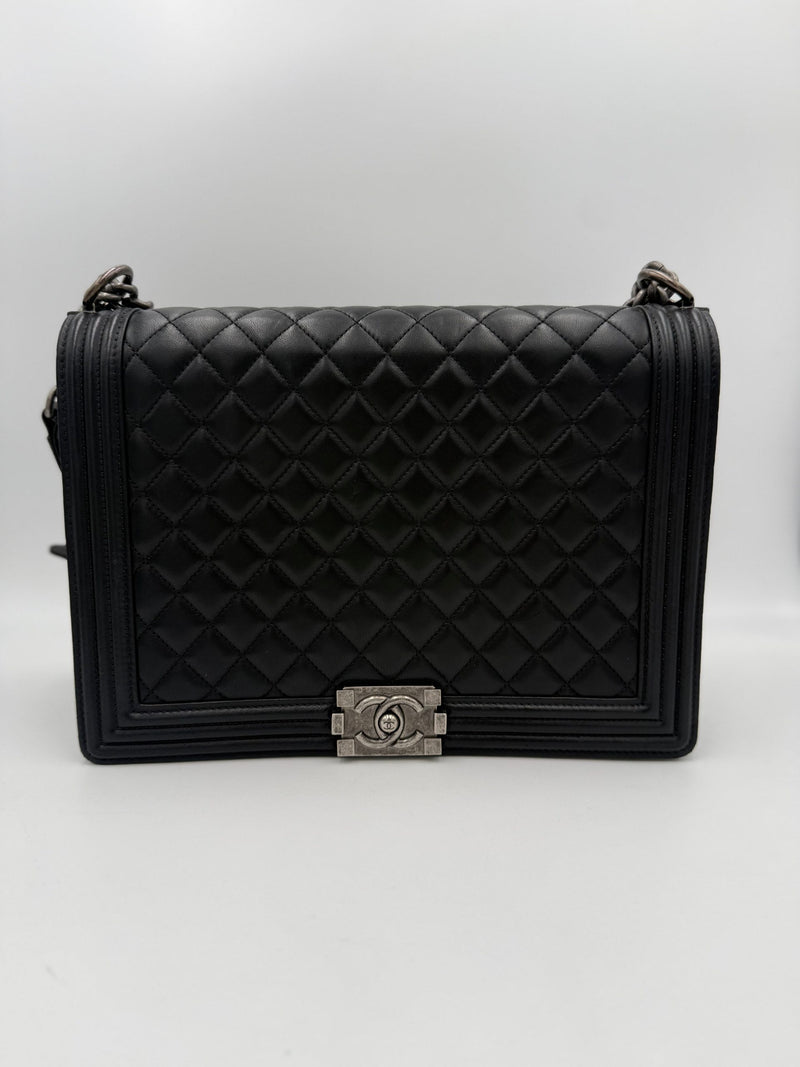 Chanel Bicolor Leather Handbag - Timeless Elegance