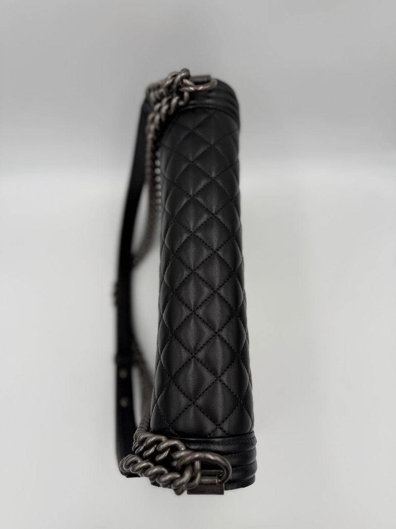Chanel Bicolor Leather Handbag - Timeless Elegance